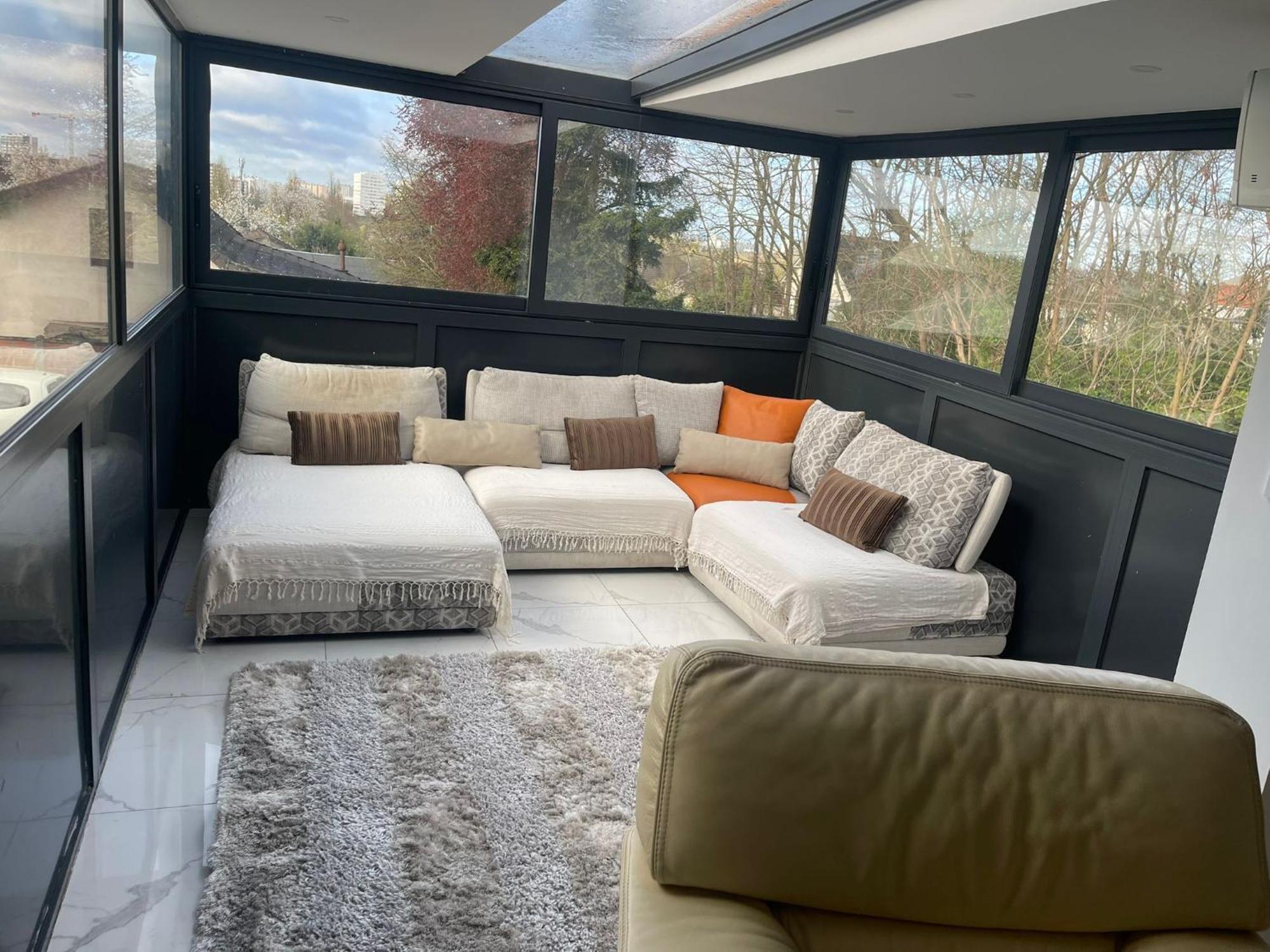Villa Massenet Sarcelles Exterior foto